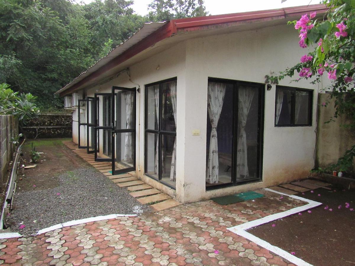 Retreat Chalets, The Nest, At Sparsh Resorts, Karjat Exterior photo